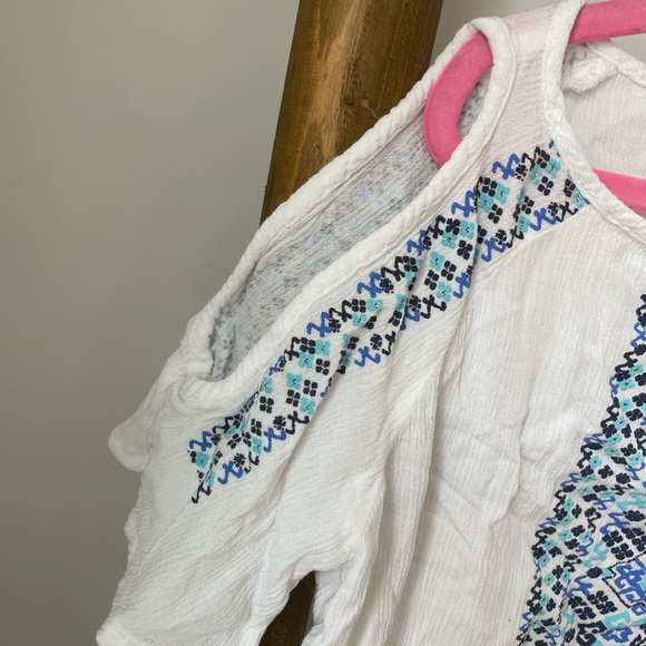 Old Shoulder Gauze Top - Picture 2 of 3